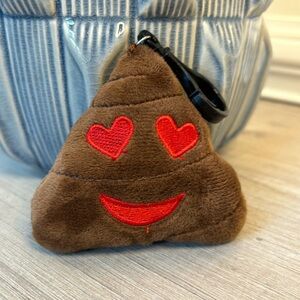 NWOT Plush Heart Eyes Poop Emoji Clip/ Zipper Pull